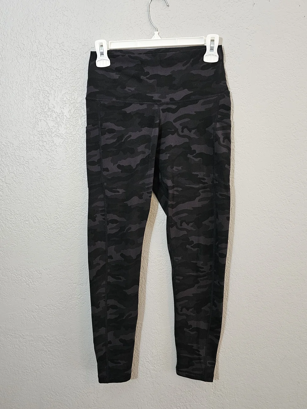 Colorfulkoala Camouflage High Rise Pocket Leggings 25" Womens Medium - Picture 3 of 9